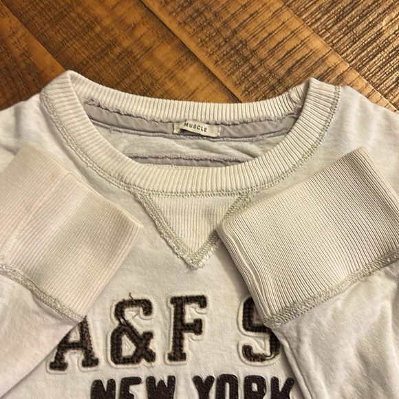 Abercrombie & Fitch Long Sleeve Cream Color Shirt Size S - Picture 3 of 6